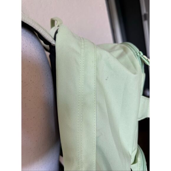 Burton Treble Yell 21L Backpack Gleam Green - Picture 3 of 9